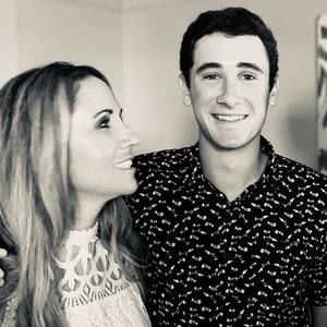 Meet your Posher, Robin